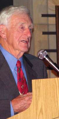 John Seigenthaler, American newspaper journalist and editor (The Tennessean, dies at age 86